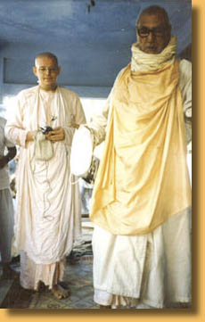 B.A. Paramadvaiti Swami y Srila Sridhara Maharaja